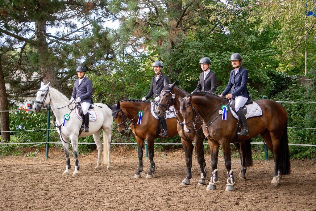 Foto Siegerehrung Mannschaft 2.jpg